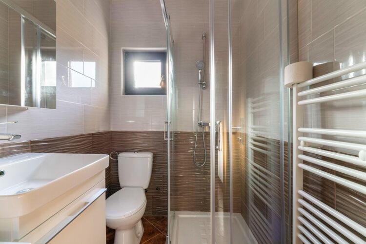 Apartments Nika With Swimming Pool And Beautiful Sea View Dobreć المظهر الخارجي الصورة