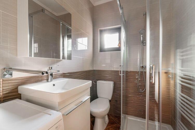 Apartments Nika With Swimming Pool And Beautiful Sea View Dobreć المظهر الخارجي الصورة