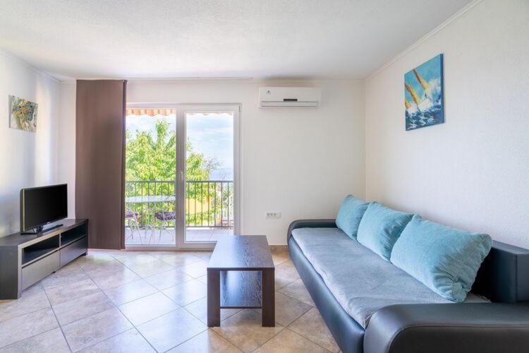 Apartments Nika With Swimming Pool And Beautiful Sea View Dobreć المظهر الخارجي الصورة