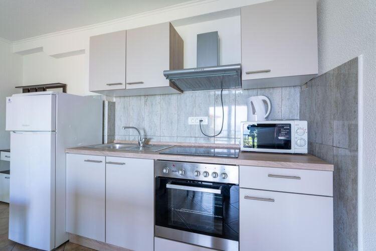 Apartments Nika With Swimming Pool And Beautiful Sea View Dobreć المظهر الخارجي الصورة