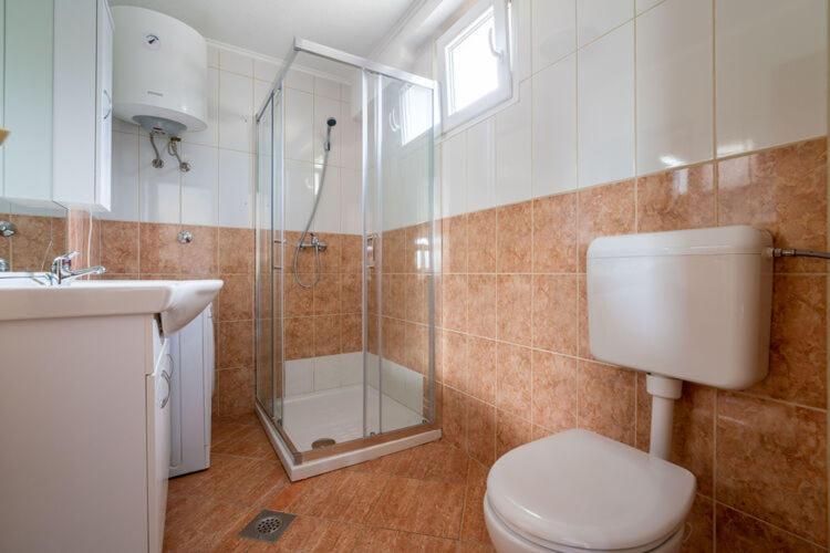 Apartments Nika With Swimming Pool And Beautiful Sea View Dobreć المظهر الخارجي الصورة