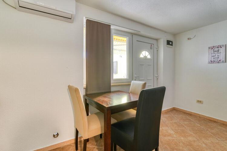 Apartments Nika With Swimming Pool And Beautiful Sea View Dobreć المظهر الخارجي الصورة